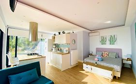 Private Sea View House Belonika